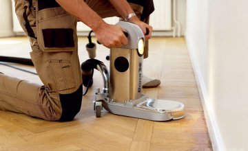 Renovácia drevenej podlahy rýchlo a lacno